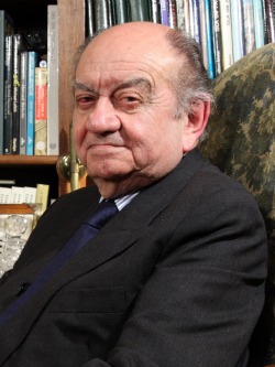 Mario Arnello Romo