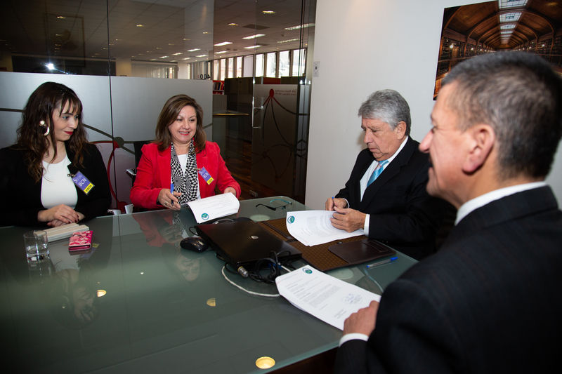 Firma de convenio entre la BCN y el CORE de Aysén