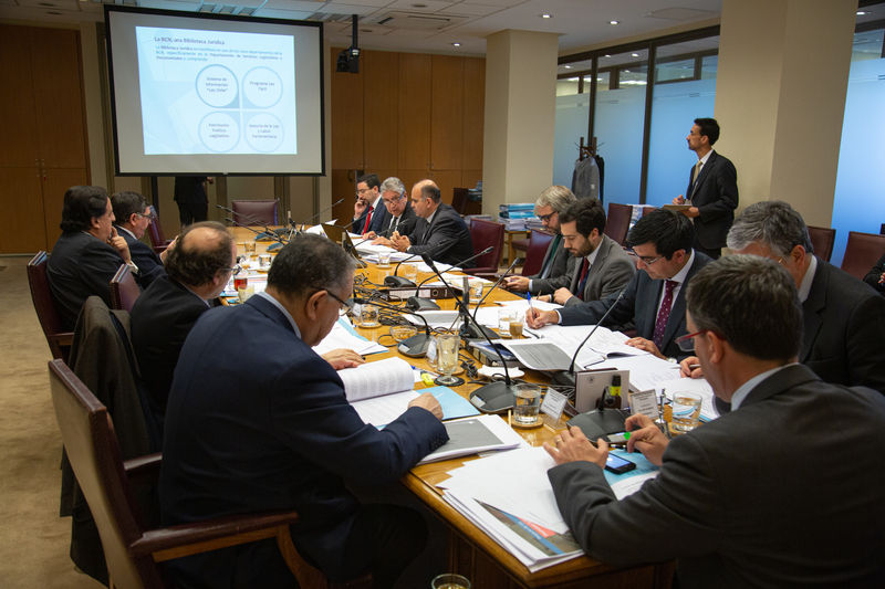 Comisión del Senado aprobó en general proyecto de oficialidad para Ley Chile