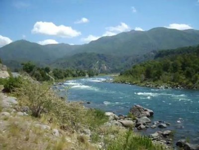 Rio Huequecura.jpg